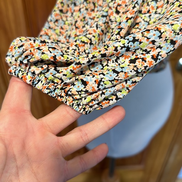 Floral button crop top - Picture 5 of 8